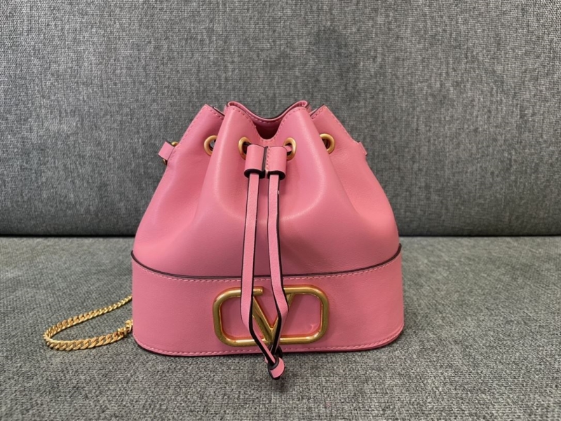 Va1e*ntin0 bucket bag